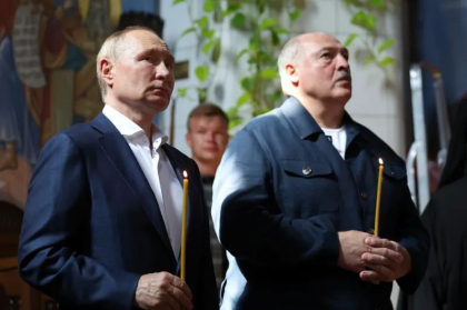 Aleksandr Lukașenko anunță că a trimis o treime din armata Belarusului la granița cu Ucraina. Frontiera, minată „ca niciodată înainte”