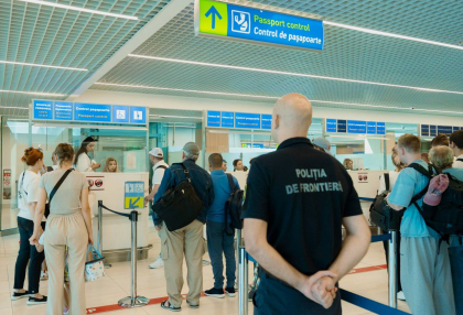 Un tânăr din Bolivia a făcut cale întoarsă pe Aeroportul Internațional Chișinău, după ce a încercat sa intre în țară cu un act falsificat