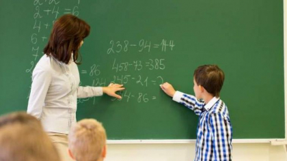 Peste 400 de tineri specialisti - angajați în scolile din țară de la 1 septembrie. Ministrul Educației: „Un număr record pentru ultimii cinci ani”