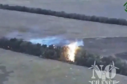 Militarii ucraineni au folosit în premieră termit incendiar, aruncat din dronă, împotriva unei poziții a armatei ruse - VIDEO