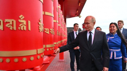 Vladimir Putin a ajuns în Mongolia, unde ar putea fi arestat. Este prima sa vizită într-o țară membră a Curții Penale Internaționale Vladimir Putin a ajuns în Mongolia, unde ar putea fi arestat. Este prima sa vizită într-o țară membră a Curții Penale Internaționale