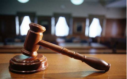 O femeie a ajuns pe banca acuzaților pentru trafic de influență asupra persoanelor publice și de demnitate publică. Ce a făcut aceasta O femeie a ajuns pe banca acuzaților pentru trafic de influență asupra persoanelor publice și de demnitate publică. Ce a făcut aceasta
