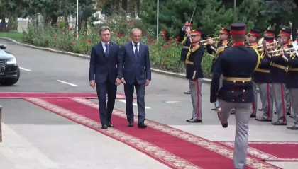 Prim-ministrul Poloniei Donald Tusk a ajuns la Chișinău. Acesta a fost întâmpinat de premierul Dorin Recean - VIDEO Prim-ministrul Poloniei Donald Tusk a ajuns la Chișinău. Acesta a fost întâmpinat de premierul Dorin Recean - VIDEO