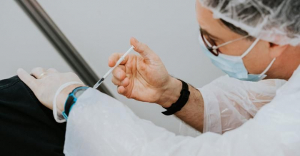 Republica Moldova a achiziționat 200 de mii de doze de vaccin antigripal. Precizările Ministerului Sănătății
Republica Moldova a achiziționat 200 de mii de doze de vaccin antigripal. Precizările Ministerului Sănătății