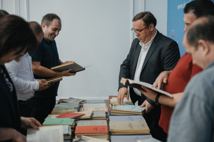 SIS continuă desecretizarea arhivelor. Vor fi publicate manuale ale KGB și NKVD despre tehnicile de dezinformare, manipulare și propagandă sovietică, aplicate și în prezent - FOTO SIS continuă desecretizarea arhivelor. Vor fi publicate manuale ale KGB și NKVD despre tehnicile de dezinformare, manipulare și propagandă sovietică, aplicate și în prezent - FOTO