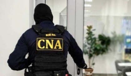 Percheziții la Inspectoratul de Migrație și Azil Nord. CNA: „Sunt acțiuni de urmărire penală efectuate într-un dosar de corupție” Percheziții la Inspectoratul de Migrație și Azil Nord. CNA: „Sunt acțiuni de urmărire penală efectuate într-un dosar de corupție”
