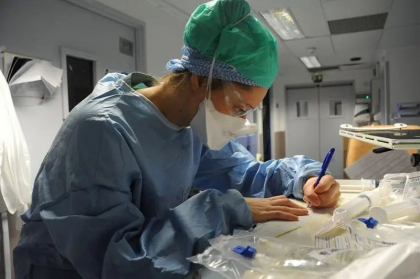 SUA: Primul caz de gripă aviară la un pacient care nu a avut contacte cu animale