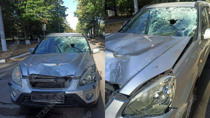 O femeie care se deplasa cu bicicleta - lovită mortal de o mașină, la Camenca. Imagini de la locul accidentului - FOTO O femeie care se deplasa cu bicicleta - lovită mortal de o mașină, la Camenca. Imagini de la locul accidentului - FOTO