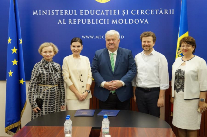 Vor organiza programe comune de studii. Universitatea de Stat din Moldova și Universitatea Națională „V.N.Karazin” din Ucraina au semnat un acord de colaborare - FOTO Vor organiza programe comune de studii. Universitatea de Stat din Moldova și Universitatea Națională „V.N.Karazin” din Ucraina au semnat un acord de colaborare - FOTO