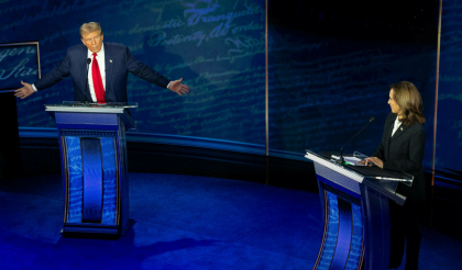 Ce nu s-a văzut la TV în timpul dezbaterii Kamala Harris vs Donald Trump. Detaliul surprinzător observat la fostul președinte
