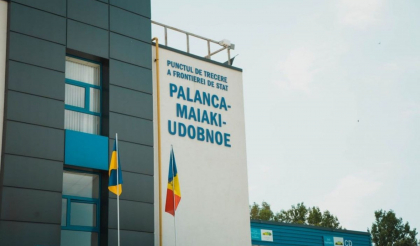 Descoperire periculoasă la frontieră. Ce au găsit vameșii în mașina unui străin care a încercat să intre în țară - FOTO