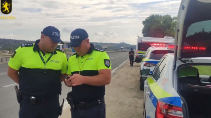 Peste 1100 de șoferi - trași pe dreapta din prima zi de verificări, după ce poliția a intensificat măsurile de prevenire a depășirii limitei de viteză - VIDEO