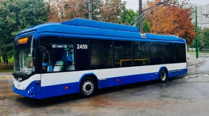 Atenție, locuitori ai capitalei. Circulația troleibuzelor și autobuzelor - afectată parțial de timpul de afară. Primăria: „Se atesta‌ întârzieri de la orarul stabilit”