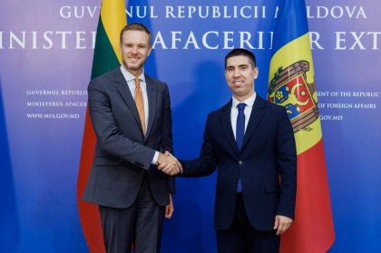 Lituania susține eforturile Republicii Moldova de a adera la UE. Ministrul de Externe al Lituaniei, în vizită la Chișinău: „Prietenii veritabili sunt alături să sprijine în momente dificile” Lituania susține eforturile Republicii Moldova de a adera la UE. Ministrul de Externe al Lituaniei, în vizită la Chișinău: „Prietenii veritabili sunt alături să sprijine în momente dificile”