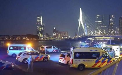 Atac cu cuțitul la Rotterdam: Un bărbat a înjunghiat mortal o persoană și a rănit grav alta