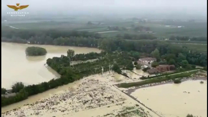 Italia, sub ape. După potop au avut loc alunecări de teren. Localnicii acuză autoritățile de neglijență