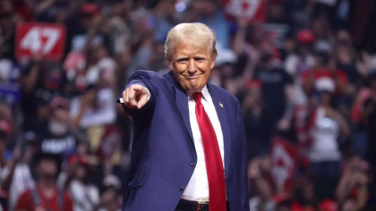 Donald Trump a primit mesaje de amenințare la Mar-a-Lago. „Îl voi găsi personal și-l voi omorî”. Un bărbat de 64 de ani din Idaho a fost reținut Donald Trump a primit mesaje de amenințare la Mar-a-Lago. „Îl voi găsi personal și-l voi omorî”. Un bărbat de 64 de ani din Idaho a fost reținut