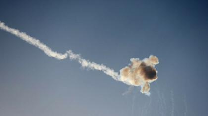 Rachetă lansată de Hezbollah către Tel Aviv. Armata israeliană anunță primele distrugeri
