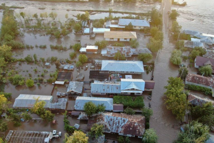 Schimbările climatice dublează șansele de inundații catastrofale precum cele din Europa Centrală, arată un raport al World Weather Attribution
Schimbările climatice dublează șansele de inundații catastrofale precum cele din Europa Centrală, arată un raport al World Weather Attribution