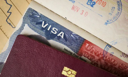 Vești bune pentru toți românii. De astăzi România îndeplinește toate condițiile pentru a intra în Visa Waiver