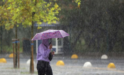 Vremea se răcește și va ploua în toată țara. Câte grade se vor înregistra astăzi, dar și în următoarele zile. Prognoza meteo