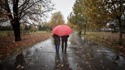 Va ploua în sudul țării. Câte grade se vor înregistra astăzi, dar și în următoarele zile. Prognoza meteo