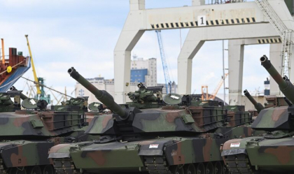 Polonia va începe să consolideze apărarea la granițele sale cu Rusia şi Belarus până la sfârșitul anului
Polonia va începe să consolideze apărarea la granițele sale cu Rusia şi Belarus până la sfârșitul anului