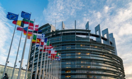 Ultima oră. Parlamentul European a votat rezoluția prin care cere creșterea sprijinului european pentru Moldova în procesul de aderare la UE și în combaterea riscurilor de securitate Ultima oră. Parlamentul European a votat rezoluția prin care cere creșterea sprijinului european pentru Moldova în procesul de aderare la UE și în combaterea riscurilor de securitate