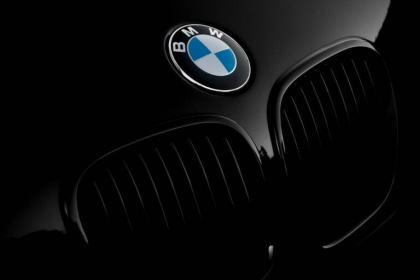 Vânzările BMW şi Mercedes, afectate de cererea redusă şi concurenţa strânsă din China