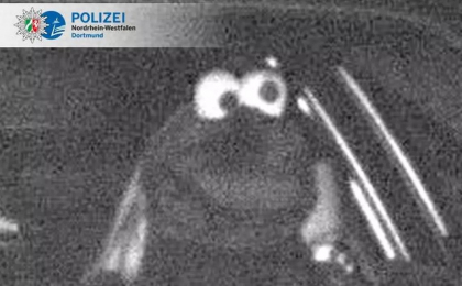 Un șofer care a depășit viteza legală, deghizat într-un personaj din păpușile Muppets, în Germania: „Cookie Monster, nu scapi de amendă!” - FOTO/ VIDEO