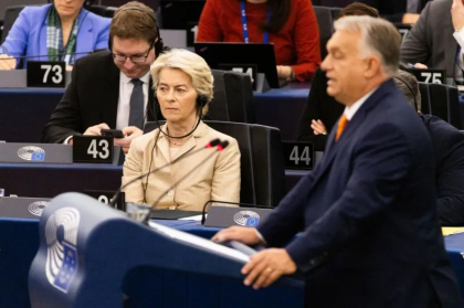 O „încercare de crucificare”. Viktor Orban o acuză pe Ursula von der Leyen că vrea „să răstoarne” guvernul Ungariei O „încercare de crucificare”. Viktor Orban o acuză pe Ursula von der Leyen că vrea „să răstoarne” guvernul Ungariei