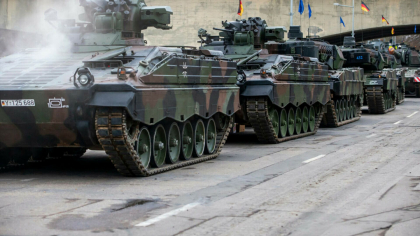 Război în Ucraina. Soldații ucraineni trec granița ”cu încredere” în blindatele Marder din Germania: ”Nu ne facem grij!” Război în Ucraina. Soldații ucraineni trec granița ”cu încredere” în blindatele Marder din Germania: ”Nu ne facem grij!”