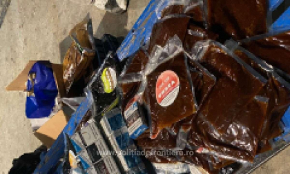 S-a ales cu o amendă usturătoare după ce a încercat să introducă ilegal în țara vecină mai multe pachete de țigări. Isprava unui bărbat cu dublă cetățenie - FOTO