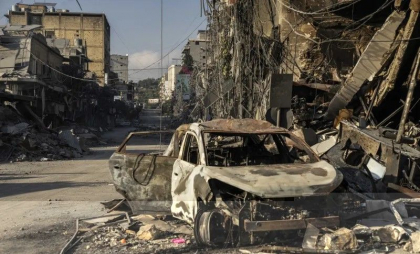Un atac israelian asupra primăriei dintr-un important oraş libanez s-a soldat cu 16 morţi, inclusiv edilul