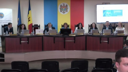 Peste un milion 560 de mii de moldoveni au votat. În ce raion s-a înregistrat cea mai înaltă rată de participare la vot. CEC vine cu detalii despre scrutin - VIDEO