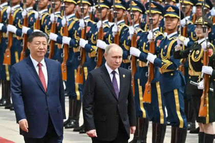 Planul lui Vladimir Putin de a învinge dolarul. Începe acum, la o întâlnire cu Xi Jinping și alți aliați ai Moscovei – The Economist Planul lui Vladimir Putin de a învinge dolarul. Începe acum, la o întâlnire cu Xi Jinping și alți aliați ai Moscovei – The Economist