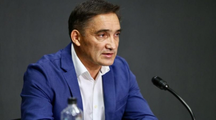 Alexandr Stoianoglo insistă ca Gheorghe Gonța să fie moderatorul dezbaterilor: „Unul din partea mea și unul din partea doamnei Sandu” Alexandr Stoianoglo insistă ca Gheorghe Gonța să fie moderatorul dezbaterilor: „Unul din partea mea și unul din partea doamnei Sandu”