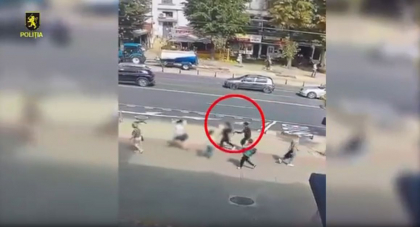 Trei persoane, reținute pentru pungășie: Prejudiciul cauzat victimelor se ridică la circa 27 de mii de lei. După ce schemă acționau suspecții - VIDEO
