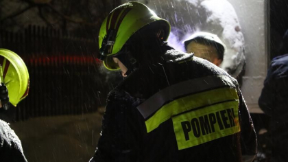 Trei incendii într-o singură zi: Două persoane au murit, iar una a primit arsuri extrem de grave, în urma unor incendii izbucnite în propriile case