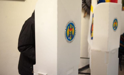 START VOT! Toate secțiile de votare din țară au fost deschise. Circa 2,7 milioane de alegători sunt așteptați la urne START VOT! Toate secțiile de votare din țară au fost deschise. Circa 2,7 milioane de alegători sunt așteptați la urne
