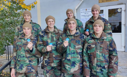 Militarii moldoveni și-au executat dreptul la vot. Ministerul Apărării: „Împreună decidem viitorul nostru și al țării” - FOTO