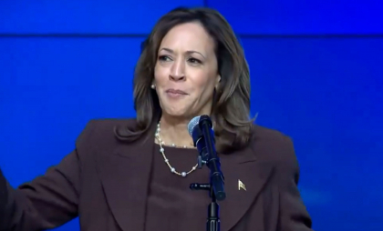 Alegerile prezidenţiale din SUA: Kamala Harris anunţă că a votat prin corespondenţă
