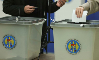 Germania acuză Rusia de eforturi „masive” pentru a-i împiedica pe moldovenii din diaspora să voteze. Viktor Orban, printre puţinii lideri europeni care n-au avut o reacţie la realegerea Maiei Sandu