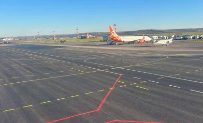Aeroportul Internațional Chișinău anunță finalizarea primei etape de modernizare a platformei de îmbarcare-debarcare pasageri - FOTO Aeroportul Internațional Chișinău anunță finalizarea primei etape de modernizare a platformei de îmbarcare-debarcare pasageri - FOTO