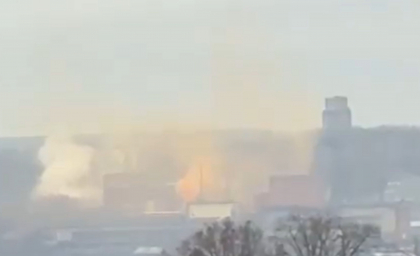 Ucraina lovește hotărât uzina chimică rusă Aleksinski, care produce praf de pușcă, muniție și arme. O nouă explozie a avut loc - VIDEO Ucraina lovește hotărât uzina chimică rusă Aleksinski, care produce praf de pușcă, muniție și arme. O nouă explozie a avut loc - VIDEO