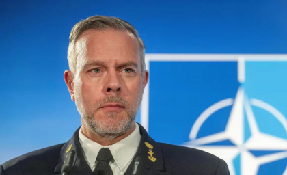 Un amiral NATO îl avertizează pe Donald Trump că un acord de pace favorabil lui Vladimir Putin va submina interesele SUA Un amiral NATO îl avertizează pe Donald Trump că un acord de pace favorabil lui Vladimir Putin va submina interesele SUA
