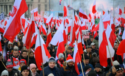 Ziua Poloniei, celebrată la Varșovia cu un marș de proporții al naționaliștilor. Poliția, pusă în stare de alertă ridicată Ziua Poloniei, celebrată la Varșovia cu un marș de proporții al naționaliștilor. Poliția, pusă în stare de alertă ridicată