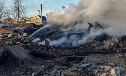 LIVE TEXT. Război în Ucraina, ziua 998: Atac masiv al rușilor cu 120 de rachete și 90 de drone asupra Ucrainei. Explozii în mai multe orașe, inclusiv la Kiev. Polonia și-a ridicat de la sol avioanele LIVE TEXT. Război în Ucraina, ziua 998: Atac masiv al rușilor cu 120 de rachete și 90 de drone asupra Ucrainei. Explozii în mai multe orașe, inclusiv la Kiev. Polonia și-a ridicat de la sol avioanele