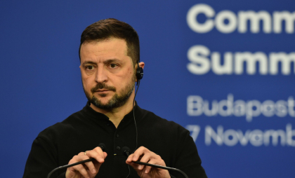 Zelenski a devenit pesimist: „Dacă americanii taie (ajutorul) , cred că vom pierde”. Comparația dintre Putin și Trump
Zelenski a devenit pesimist: „Dacă americanii taie (ajutorul) , cred că vom pierde”. Comparația dintre Putin și Trump