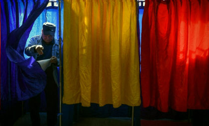 LIVE TEXT. Peste 80 de mii de cetățeni români din Republica Moldova au votat la alegerile prezidențiale din România. Primele rezultate 